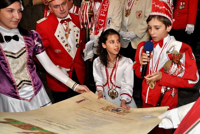 Session2012  105.jpg